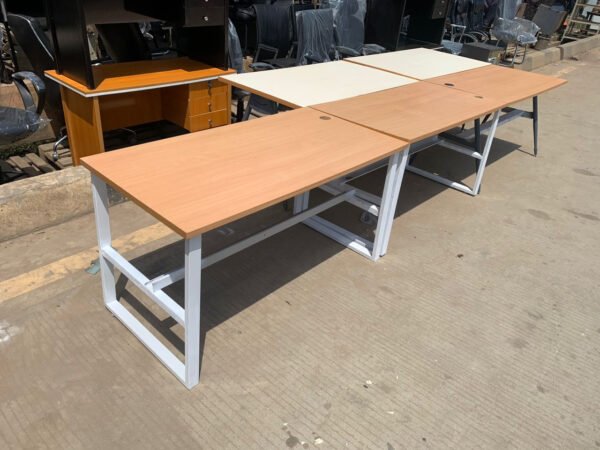 5fit/2fit Iron Leg Table