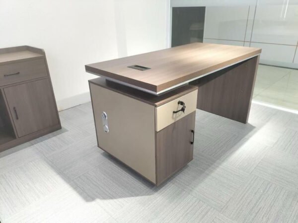 1.4meter Office Desk